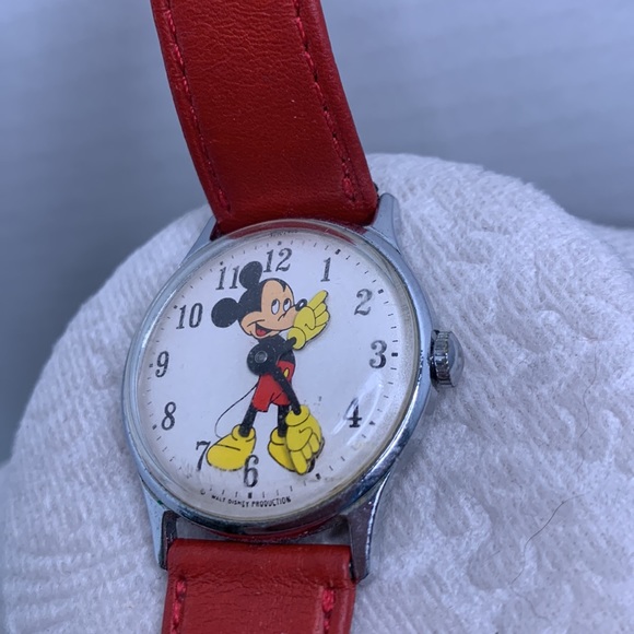 Authentic Mickey Mouse Watch - Picture 8 of 8